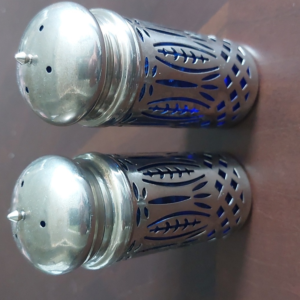 Vintage salt & pepper shakers